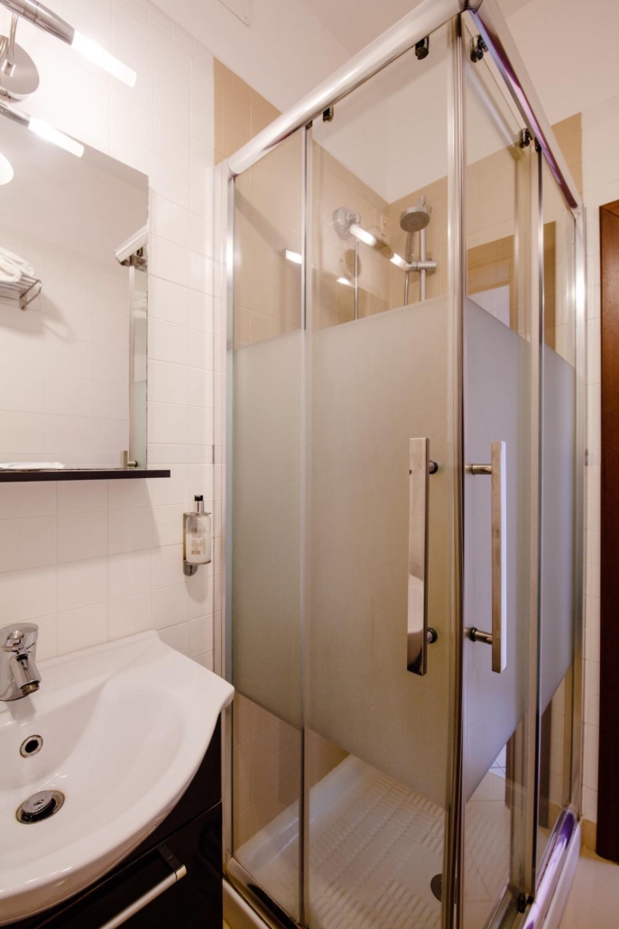 BAGNO GENERICO 1 BAGNO GENERICO 1